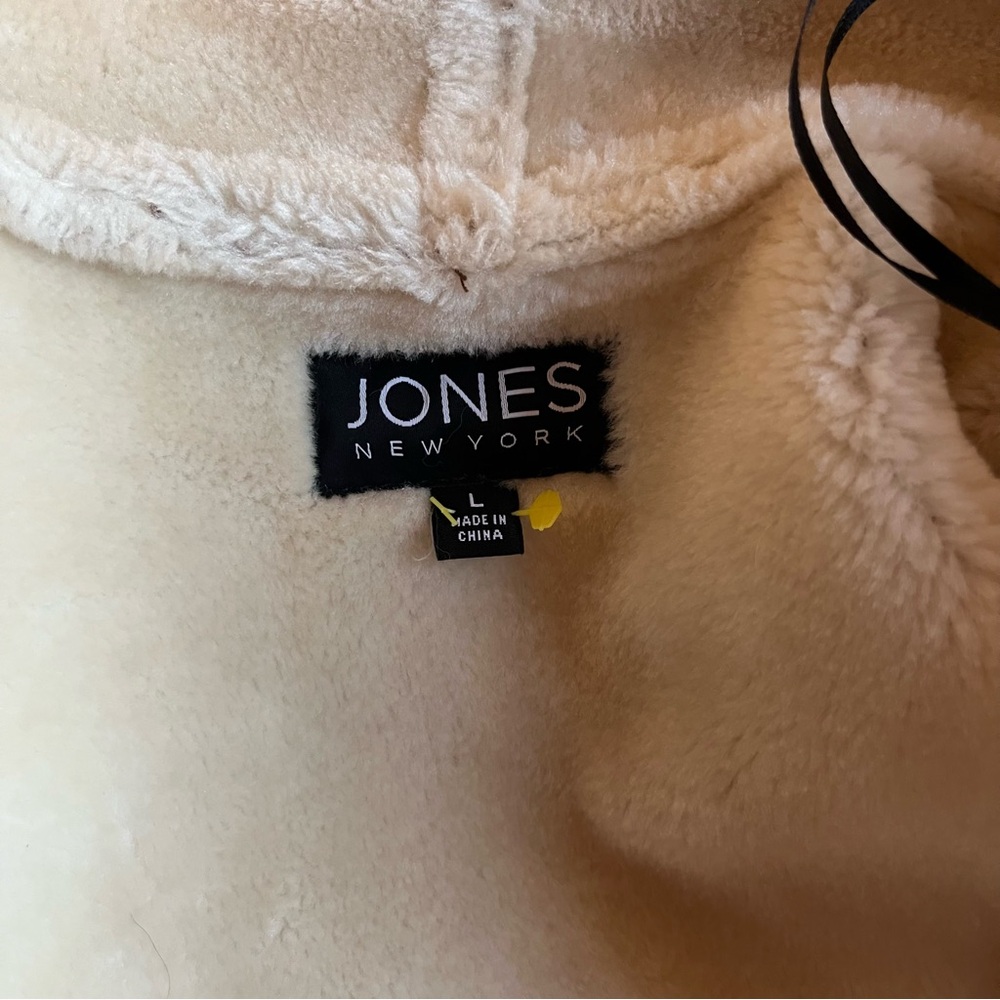 Jones New York Brown and Cream Faux Fur Vest - Picture 9 of 12